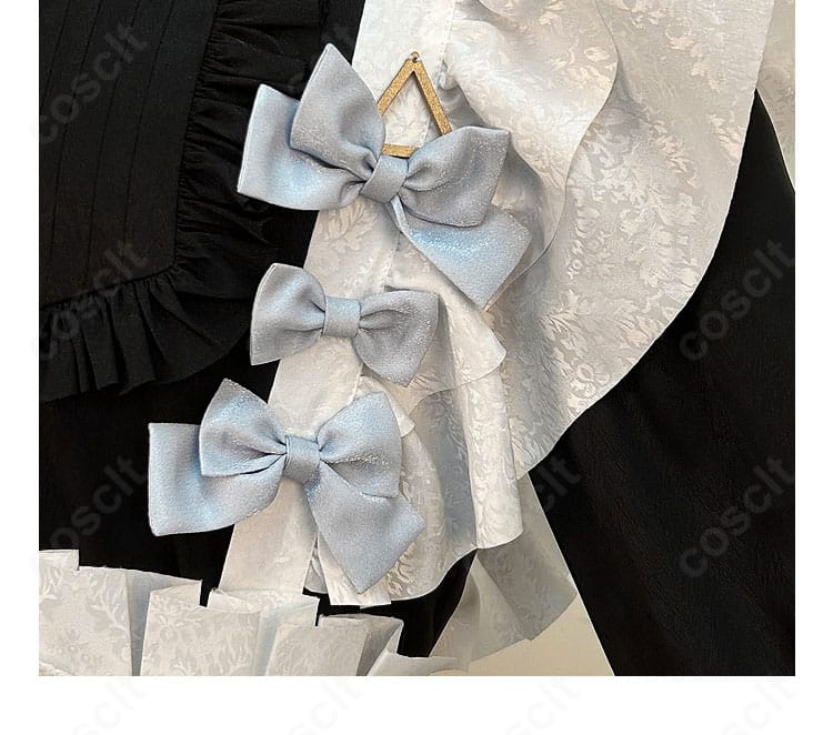 蝶ネクタイの質感と結び目の形が分かるアップ。首元コーデの要点を強調