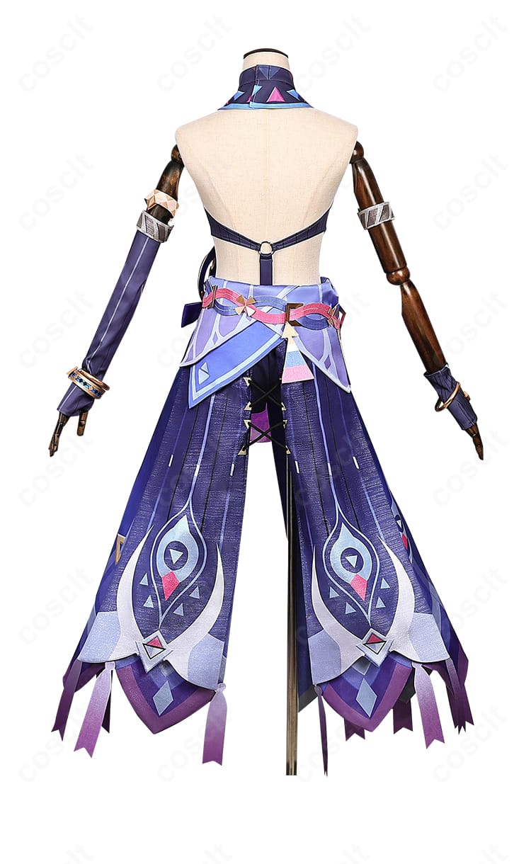 原神 シトラリ衣装の背面全体。背面装飾とスカートの落ち感、留め具配置が確認できるカット。