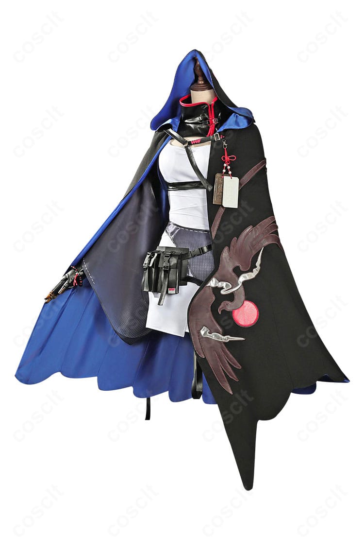 『アークナイツ』マルベリー コスプレの側面。袖口やウエスト周りの縫製とライン取りを詳細に撮影。