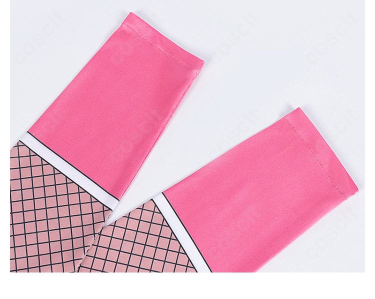 袖装飾のクローズアップ。袖の意匠と配色アクセントを詳細に表示