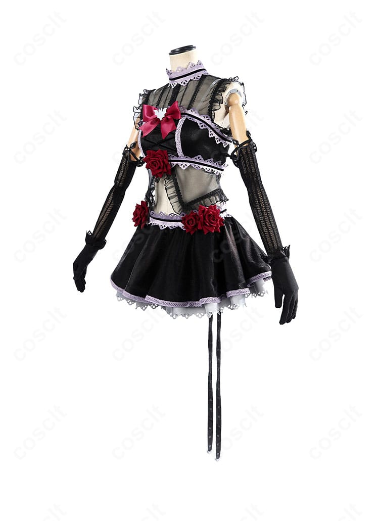 西木野真姫 怪談編コスプレ衣装の側面。ウエストラインと背飾りのボリューム感、スカートのハリ感を表示。