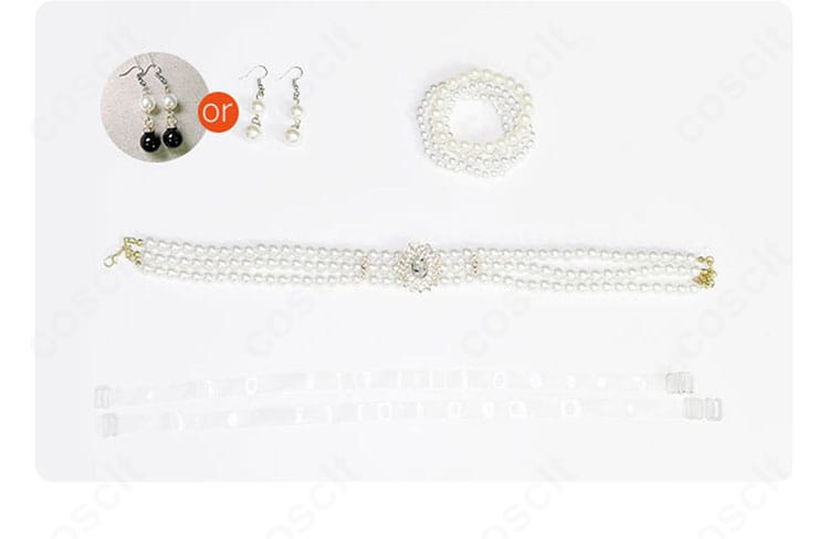 アクセサリー各パーツのディテール画像。金具の仕上げと質感、コーデ完成度を高めるポイントを説明。