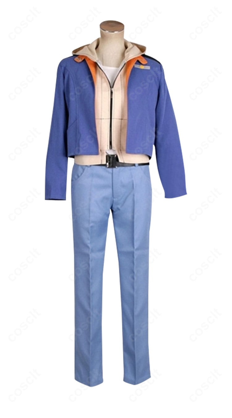 青ジャケット＋白インナー＋青パンツの正面ディテール。落ち着いた発色とハリ感のある形状を確認できる。