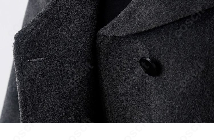 外套フロントボタンのディテール。カードキャプターさくら 木之本桜 冬服コートの質感と配置が分かる写真