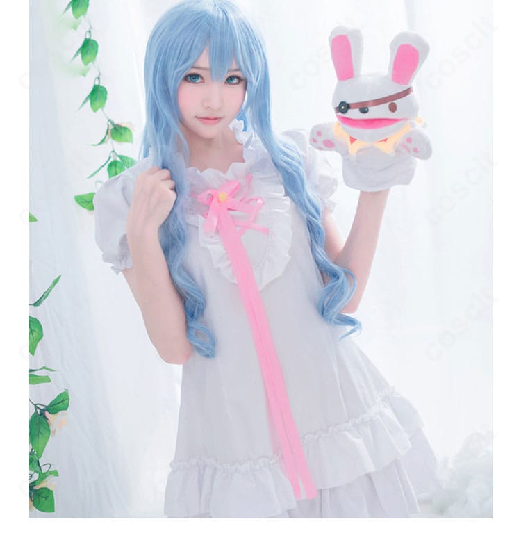 氷芽川四糸乃 精霊衣装のワンピース正面ディテール。胸元のギャザーと切替線の仕立てを確認できる