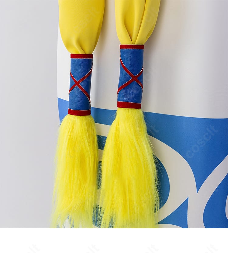 フリンジ付き腰ベルトのディテール。動きに映える装飾で写真映えを向上