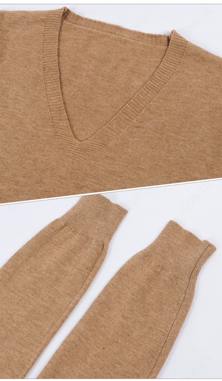 綾瀬桃 制服コスプレ セーター襟元と袖口の編み目ディテール。柔らかな質感