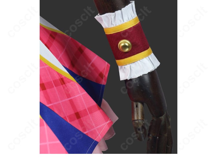 腕飾りの近接写真。手首飾りとの統一デザインで再現度を高めた大空あかりコスプレ衣装のアクセサリー。