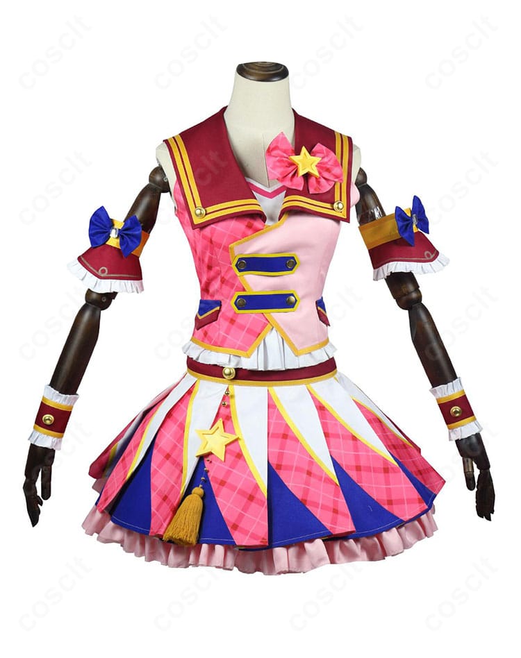 正面全体写真。高発色のピンクとコントラスト配色、胸元蝶結びや門襟風デザインがわかるアイカツ！大空あかり ピンクパレードコーデ。