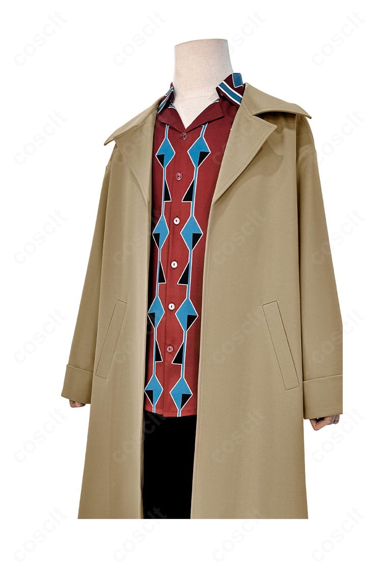 SAKAMOTO DAYS 南雲 コスプレ衣装の左側面。細身シルエットと落ち着いた色味が強調されたサイドシルエット