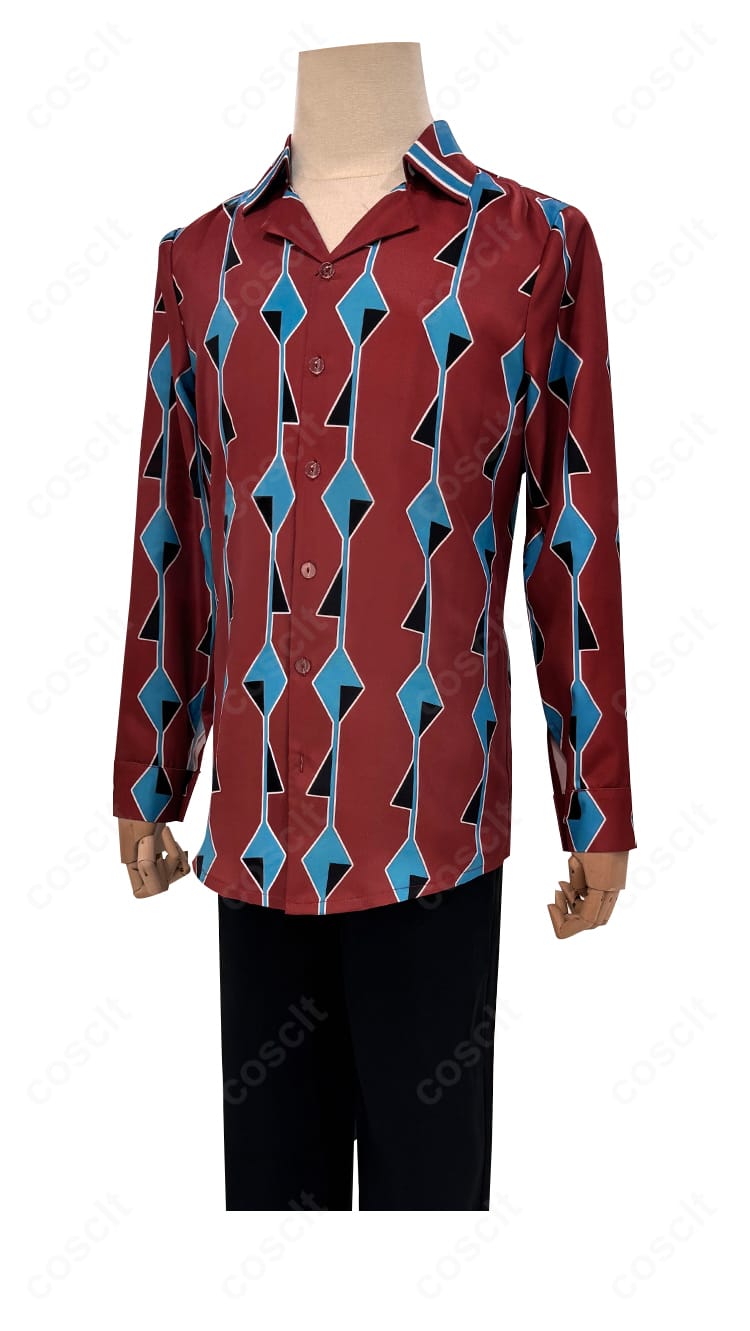 SAKAMOTO DAYS 南雲 コスプレ衣装のシャツ装飾ディテール。襟元とボタン周りの縫製・質感が分かる接写