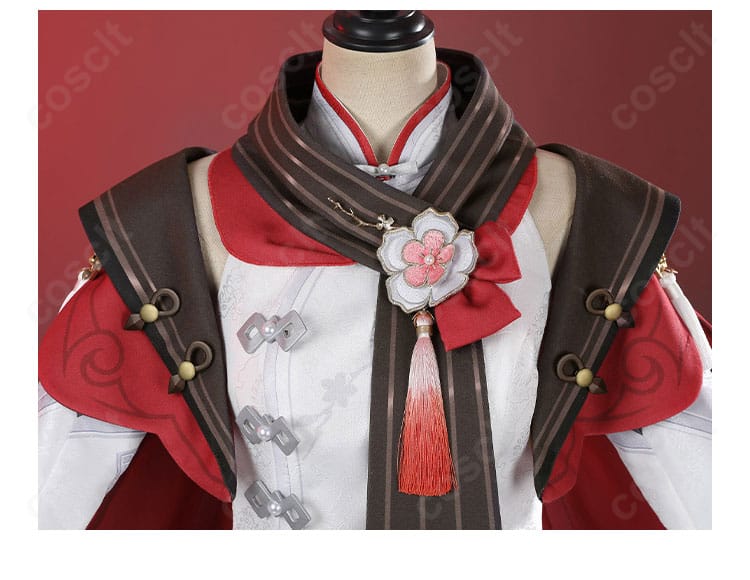 マフラー（囲巾）の花飾りと刺繍のディテール。質感と縁取りの仕上げが分かる