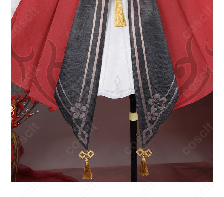 袖口内側の処理と装飾の合わせ。擦れにくい仕立てを確認できる