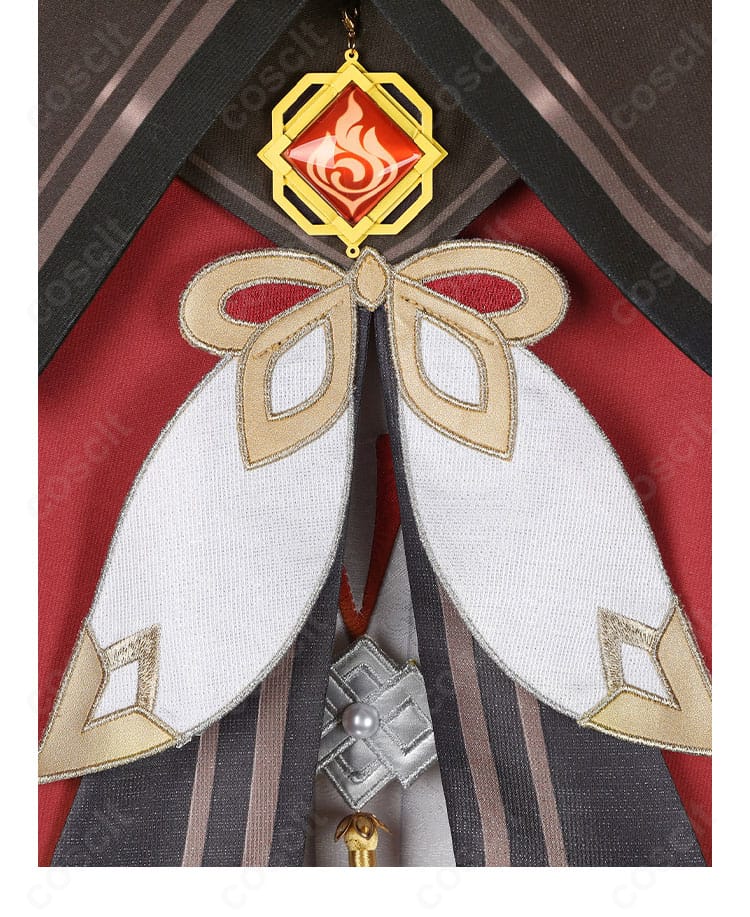 セット内容一式の平置き画像。上着・ワンピ・スカート・小物までの同梱品を網羅