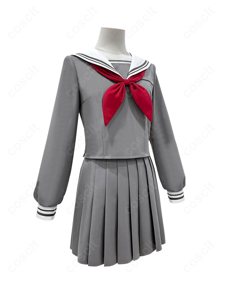 プロジェクトセカイ 宮益坂女子学園セーラー服 右側面。袖口のラインとプリーツの落ち感、縫製ディテールが見える画像。