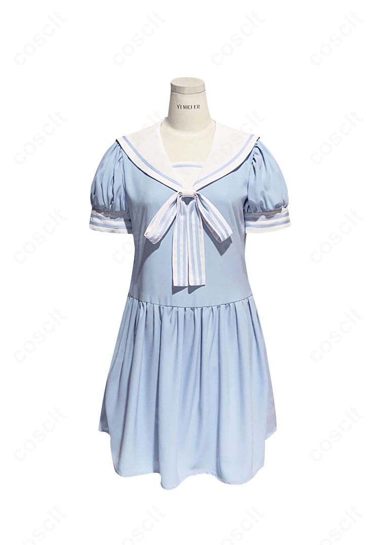 木之本桜の私服ワンピース コスプレ衣装の正面全身。清楚なAラインと高再現の配色が分かる画像