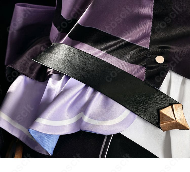 腰装飾のアップ。腰飾りの質感と配置バランス