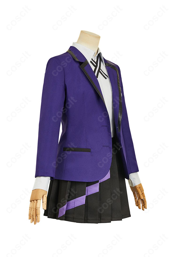 機動戦士ガンダム Gのレコンギスタ ニャアン 学園制服コスプレ衣装の右側面。立体的なラインと袖の造形を強調。