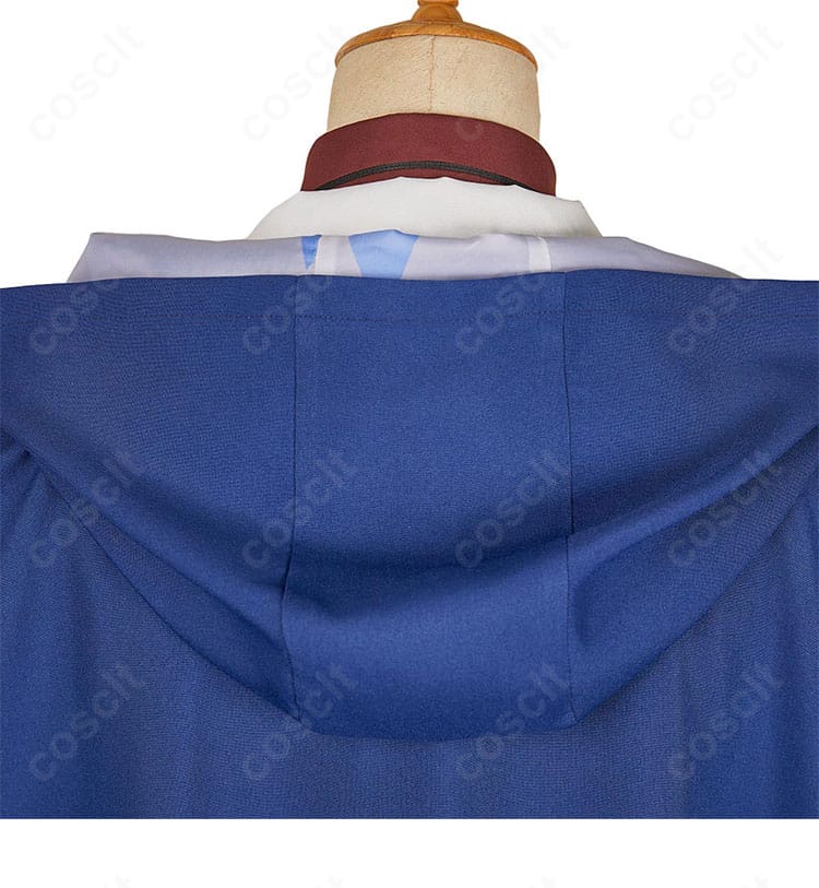 地縛少年花子くん 蒼井茜 時計守仕様コスプレ 帽子装飾ディテール。帽子のエンブレムや縁取りが鮮明に見える。