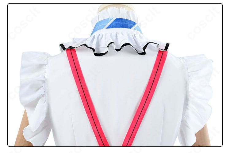 コスプレ衣装の背面ヨークと裾ディテール。縫製ラインとステッチの仕上がりが分かる