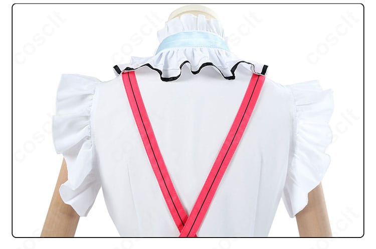 背面装飾のディテール。ライン取りの美しさと装飾の重なりを確認できる近接画像。