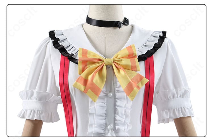 胸元蝶結びの装飾ディテール。中央のモチーフとリボンの張り感までアイドルらしく再現。