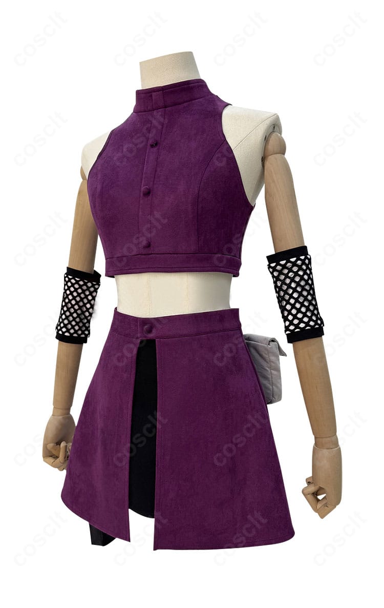 山中いの コスプレ衣装 左側面。袖口の処理とスカートのライン、包帯の巻き位置を示す再現性重視のカット。