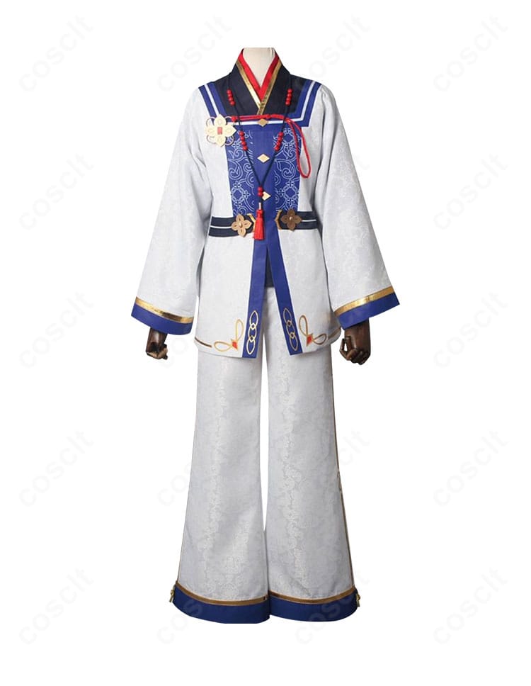 白虎舞衣装の胸元アップ。刺繍や花紋、装飾金具を詳細に写したディテール。