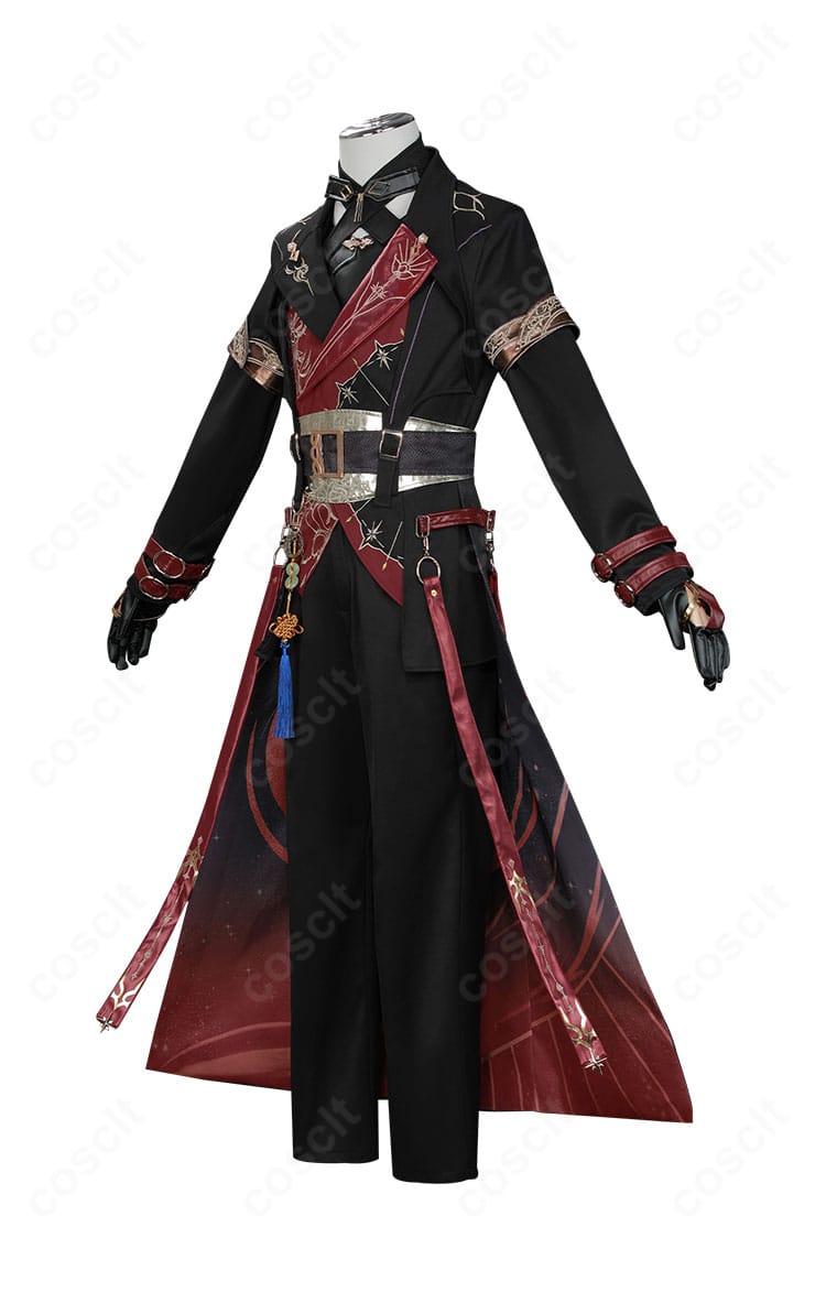 セイヤ 夜明けセットの側面。肩から袖にかけてのラインとベルトコンポーネントの位置関係を確認できる。