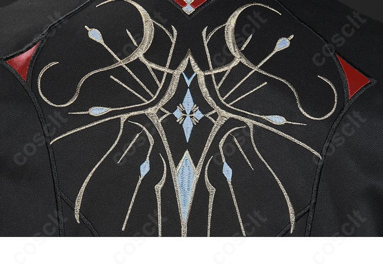 背面装飾のディテール。背飾りの形状と取り付けポイント、配色のコントラスト。