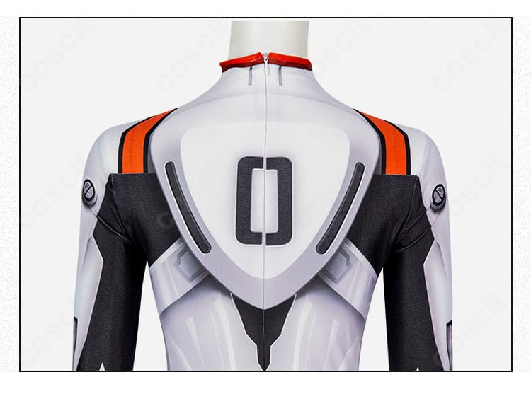 背面装飾の近接。背中のパネルラインと仕上げのクオリティが分かる綾波レイコスプレ衣装の詳細。