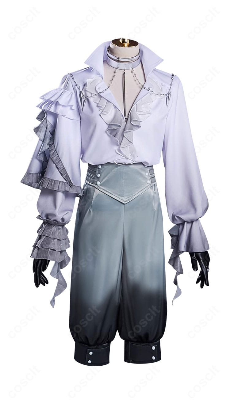 KAITOコスプレ衣装の正面図。襟元装飾とフロントラインを忠実に再現したデザインが確認できる。