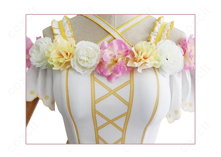 装飾クローズアップ：東條希コスプレ衣装の花柄モチーフや装飾パーツの質感・縁取りを強調した接写