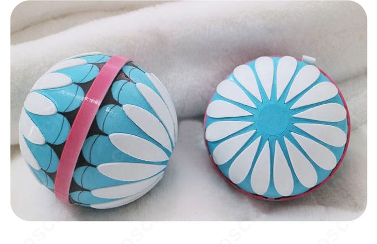 初音ミク 和バニー コスプレ衣装の髪飾りディテール。上品な和テイストの装飾