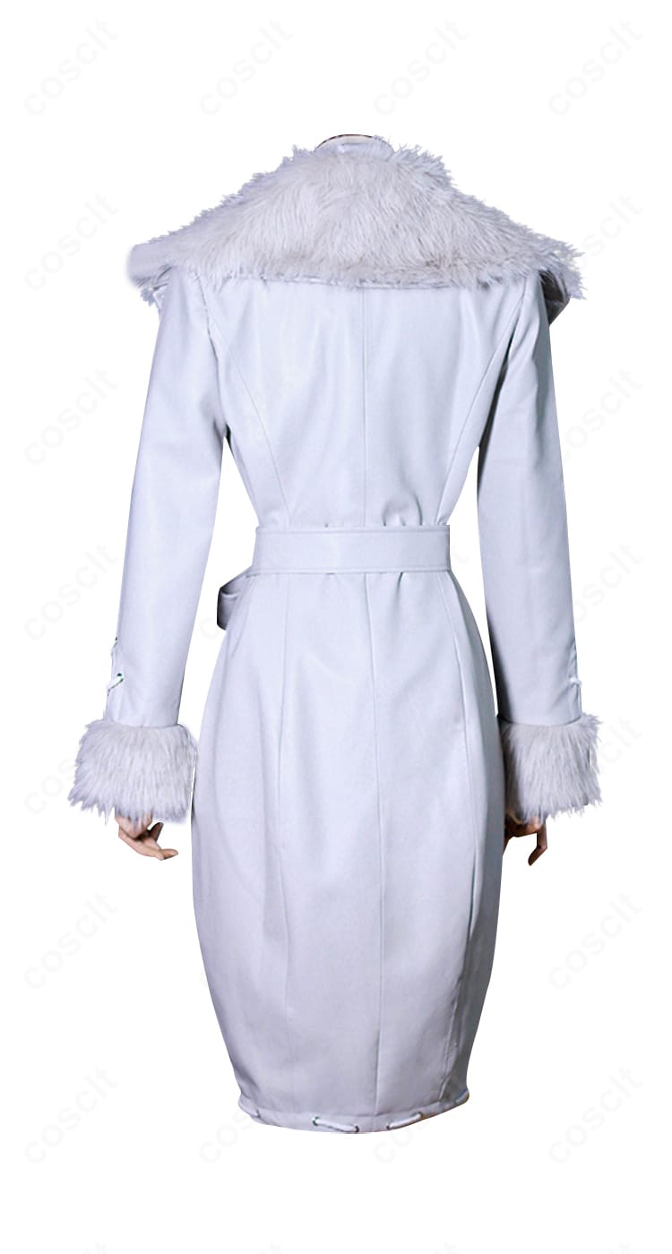 背面からのレディ・ファウロ衣装。背面ファスナーと比翼、裾の広がりが分かる後ろ姿。