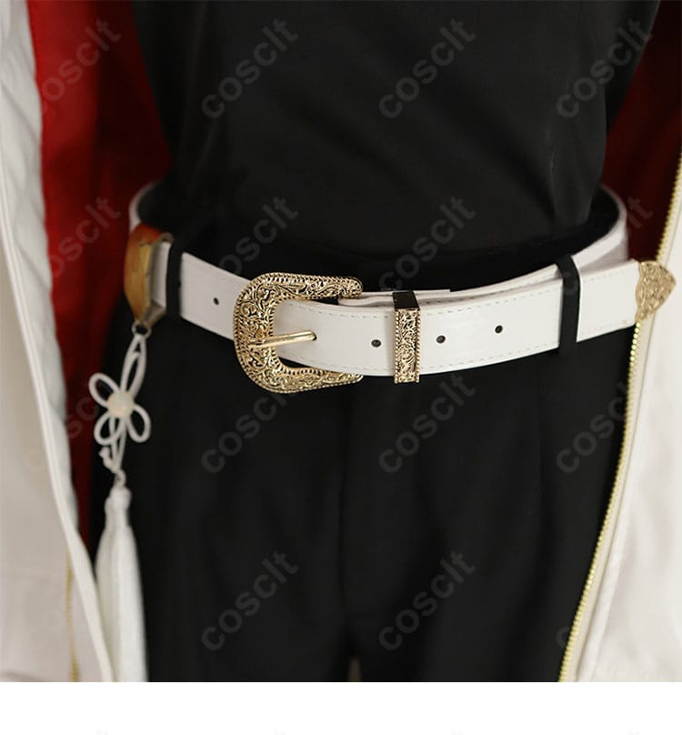 腰帯と腰飾りのアップ。立体的な装飾と配色でキャラクターの特徴を忠実に表現。