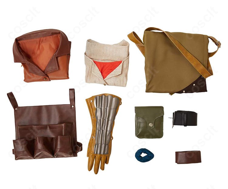 セット内容一覧。コート、ズボン、インナー、ウエストポーチ、手袋、ベルト、髪飾りの同梱アイテムを一望。