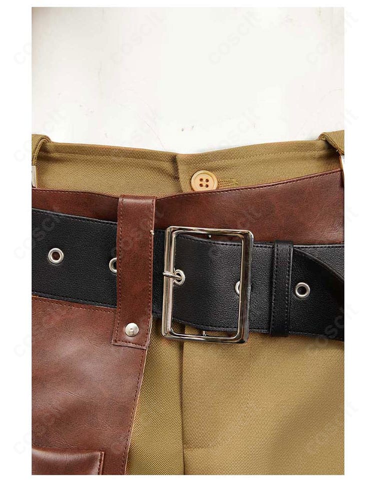 ウエストベルト・腰帯部分のクローズアップ。豪華な装飾と位置関係を忠実に表現。