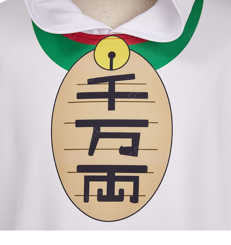 ターボババア 招き猫パーカーの襟元ディテール。縫製の丁寧さと装飾の精密さが分かる近接写真。