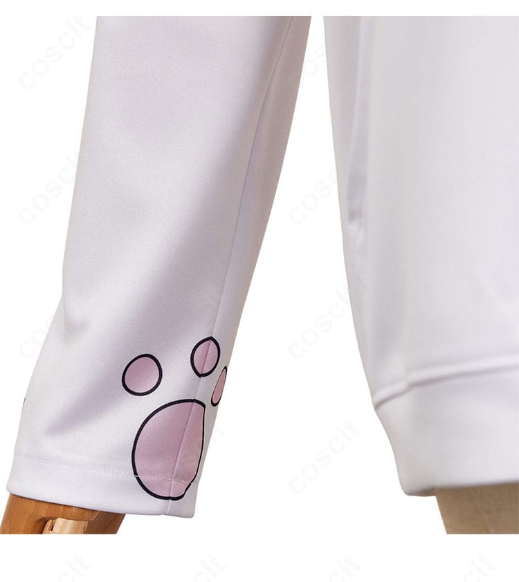 コスプレ用パーカーの袖ディテール。滑らかな生地感と丈夫な縫い目で日常使いにも対応。