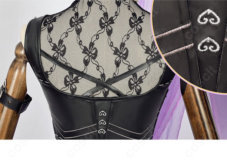 IdentityV 機械技師衣装 背面装飾のクローズアップ。ストラップ取り回しと金具の造形。