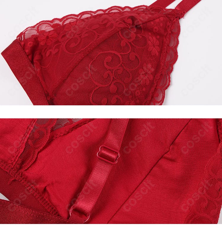 京極サツキ衣装のインナー詳細。トップスの構成と首元の見え方