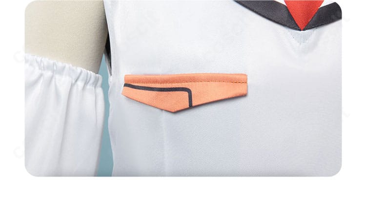 胸元ディテールのクローズアップ。装飾の配置とステッチの整いが分かる再現カット。