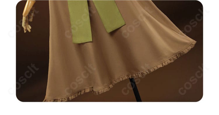 大道寺知世 劇場版コスプレ衣装 スカート装飾のクローズアップ。裾への切り替えとドレープの表情