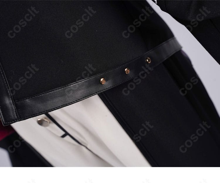 コート裾（衣摆）部分の装飾。ヘム周りの意匠と縫製のアップ。