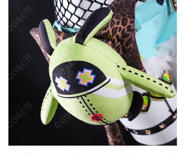 腰飾りの詳細。位置取りと揺れ感を把握できるアクセの近接画像