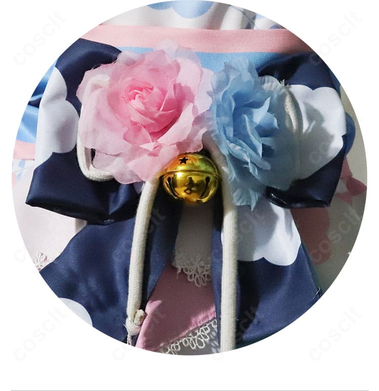 天宮こころコスプレの腰飾り拡大。上品な装飾パーツと取り付け位置の見え方を示す写真。