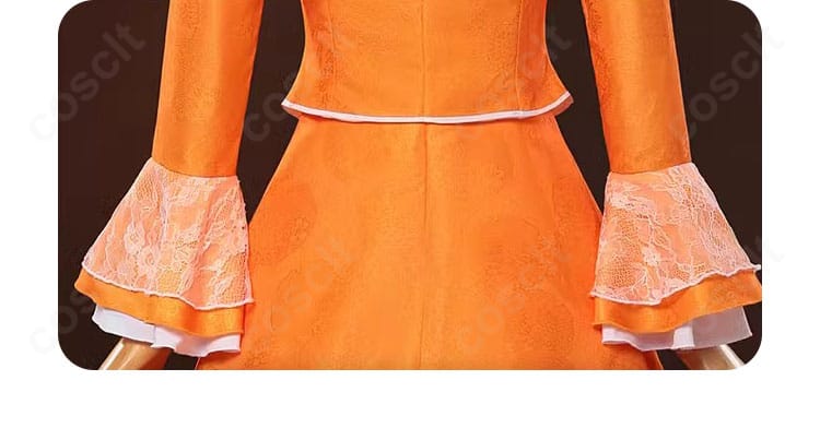 背面装飾の接写。ステッチワークと装飾位置が確認できるディテール画像。