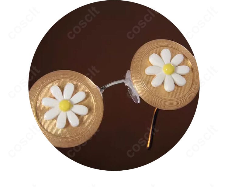 ミズ・ワトソン衣装の眼鏡小物。記者らしい知的イメージを補強するアクセサリー。