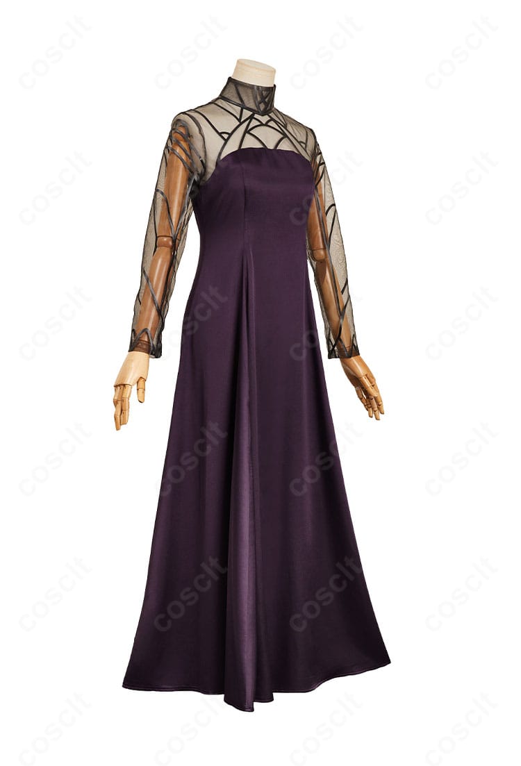 大佛 黒いドレスの右側アングル。ドレープの流れと身体ラインをきれいに見せるシルエットを強調。